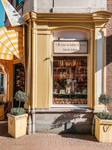 Delft-8 Bakery